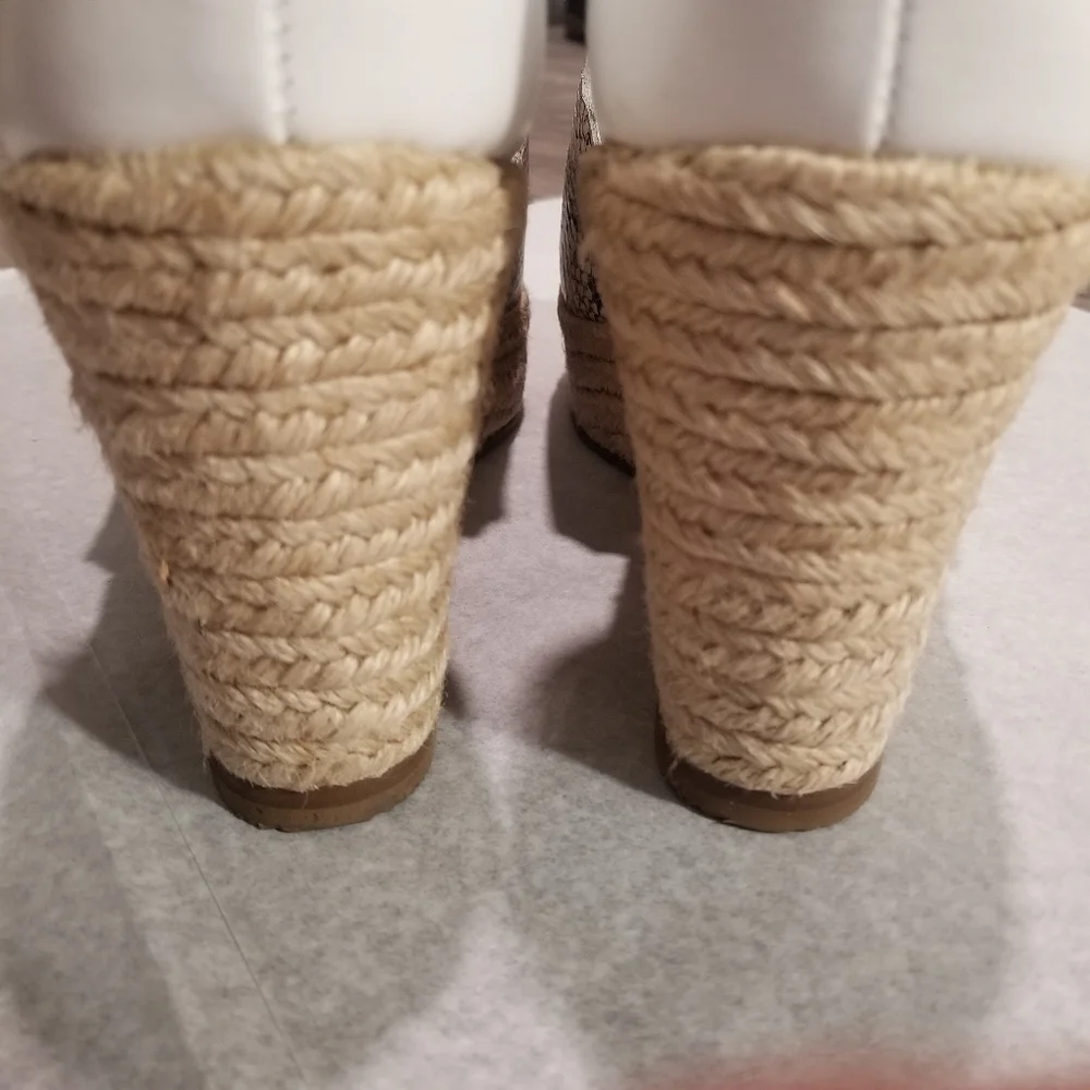 Anthropologie Matisse Roma White Leather Snakeskin Embossed Wedge Sandals Size 9